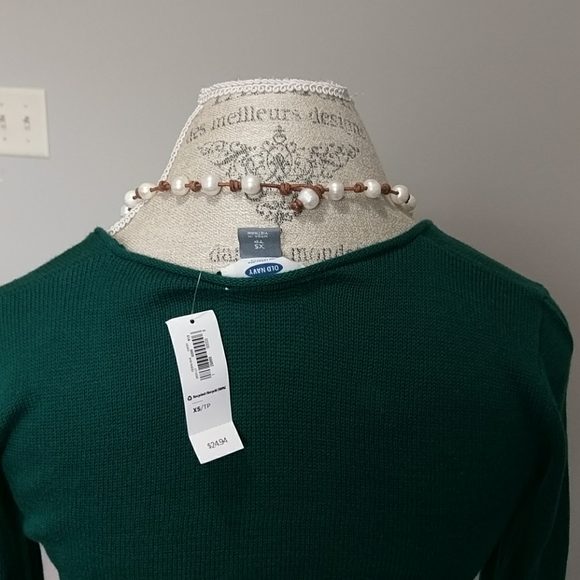 Green Old Navy Sweater - Picture 5 of 7